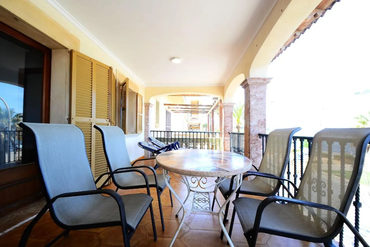 Apartment In Carrer Cartago El Arenal  Španělsko
