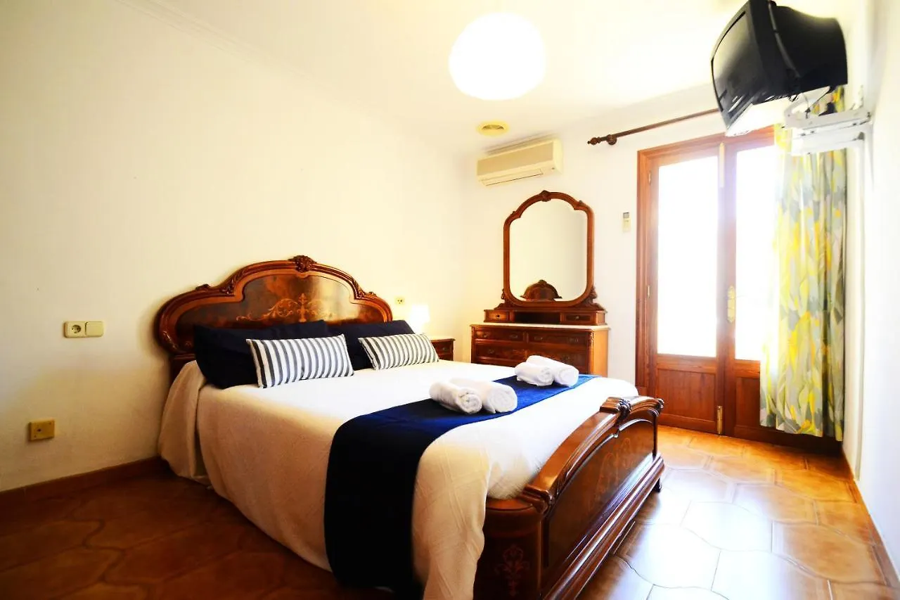 Apartment In Carrer Cartago El Arenal  Španělsko