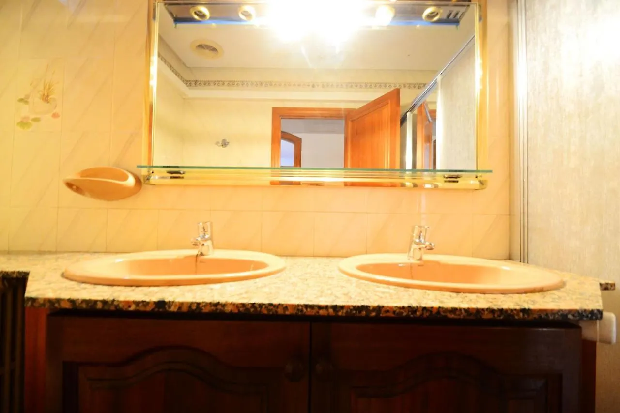 Apartment In Carrer Cartago El Arenal  Španělsko