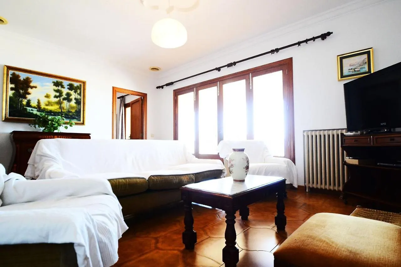 Apartment In Carrer Cartago El Arenal